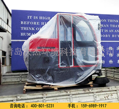 青島掃地車廠家揭曉電動(dòng)掃地車代替人工清潔的原因青島電動(dòng)掃地車廠家